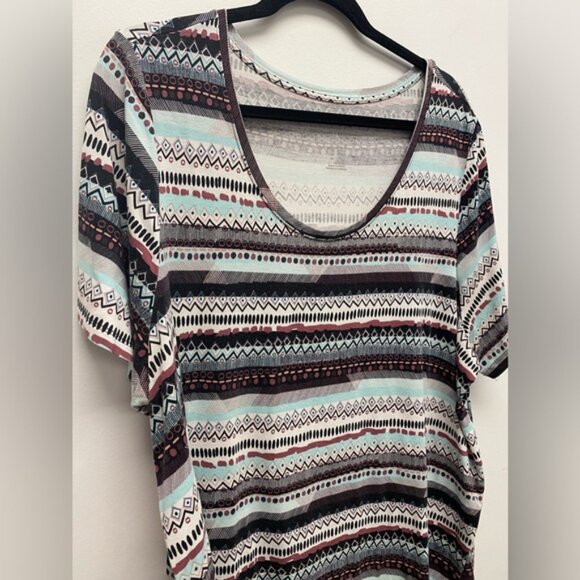 Penningtons Aztec Patterned Short Sleeve Scoop Neck Tee 2X - Picture 3 of 5